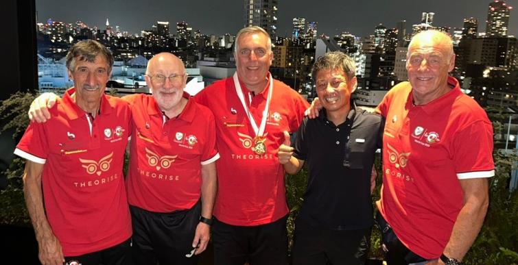 Micky and team-mates enjoy the lights in Tokyo